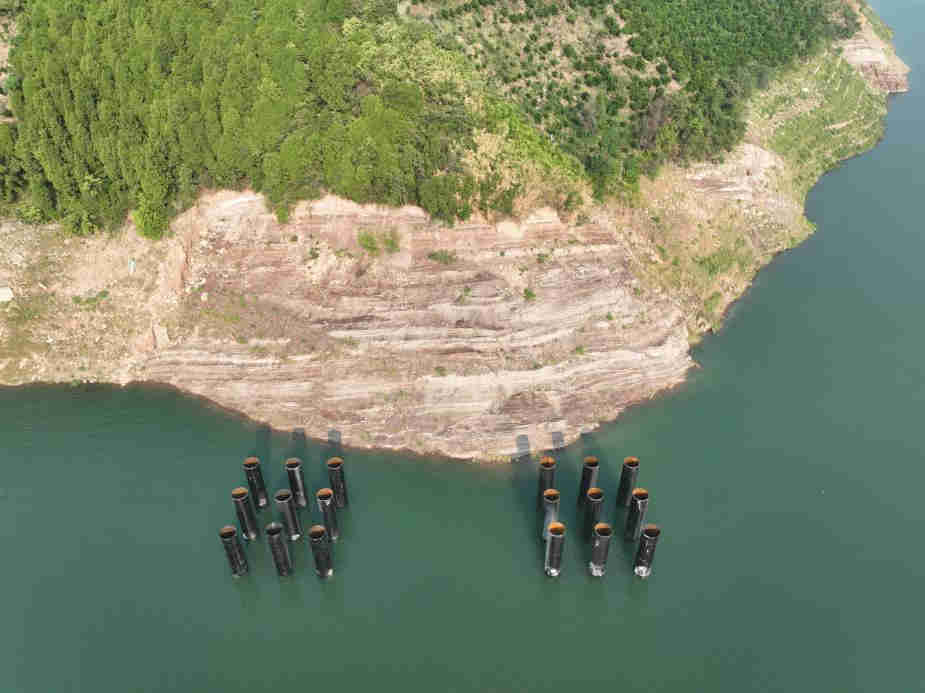 三峡通航船舶秭归旧州河锚地建设工程提前完成年度栽桩目标 三峡通航船舶秭归旧州河锚地建设工程提前完成年度栽桩目标