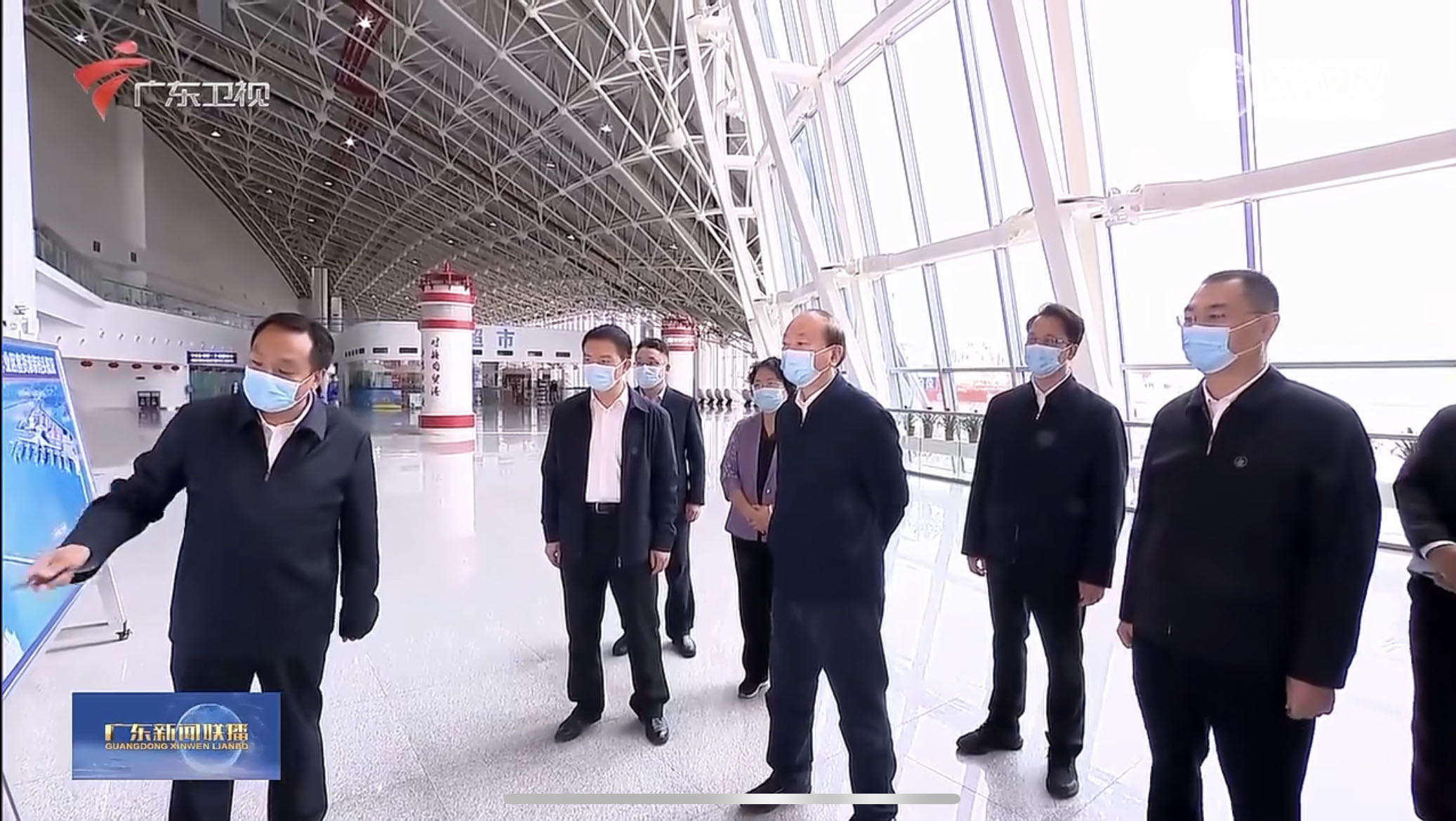 中央政治局委员、广东省委书记黄坤明到公司总承包的湛江徐闻港、茂名吉达港项目调研