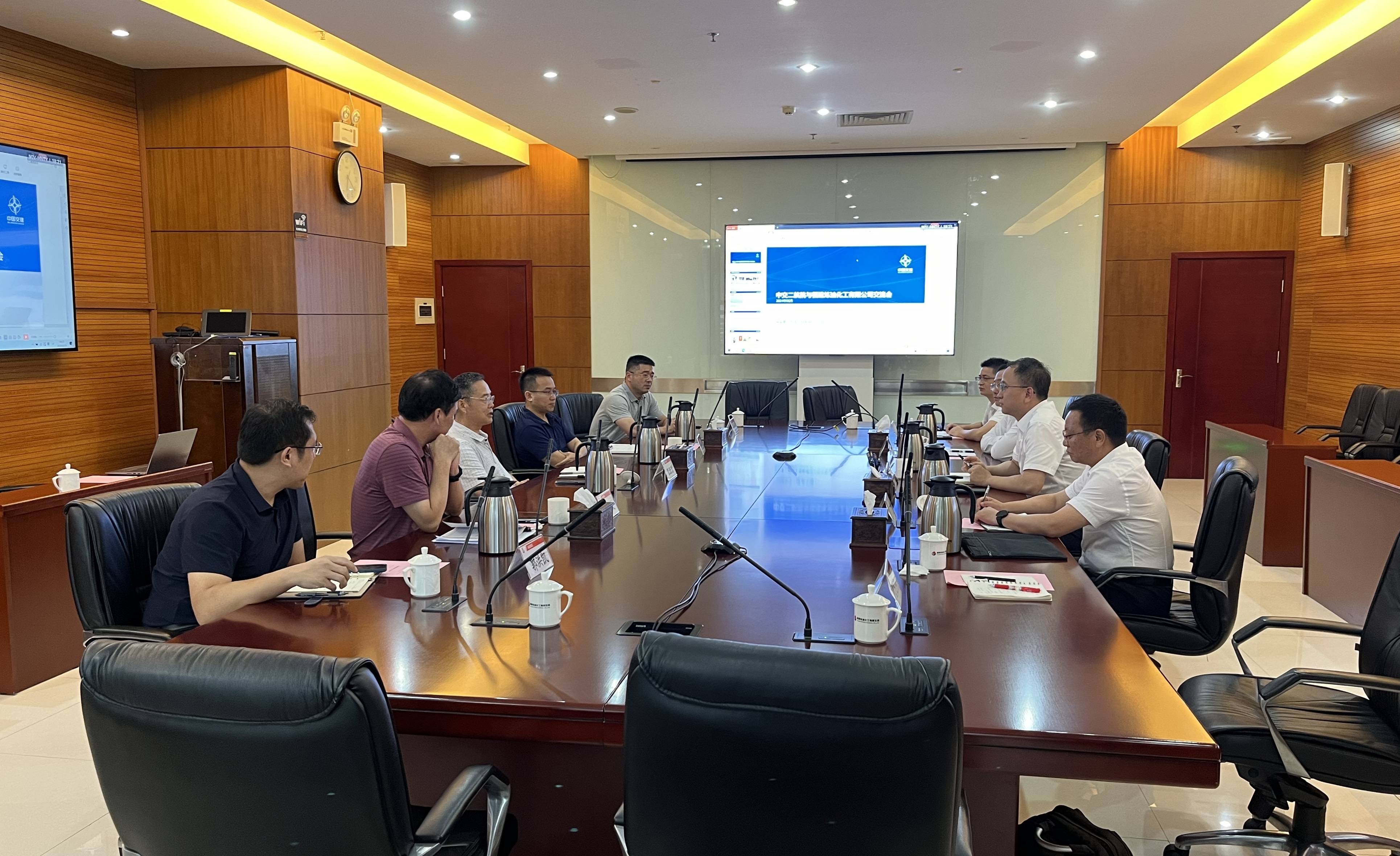 公司主要领导拜会福建炼油化工有限公司党委书记、董事长张西国 公司主要领导拜会福建炼油化工有限公司党委书记、董事长张西国