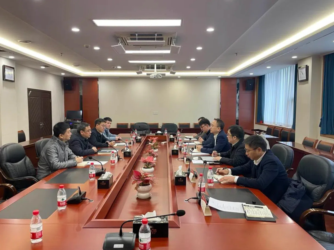 公司主要领导赴重庆开展系列商务活动