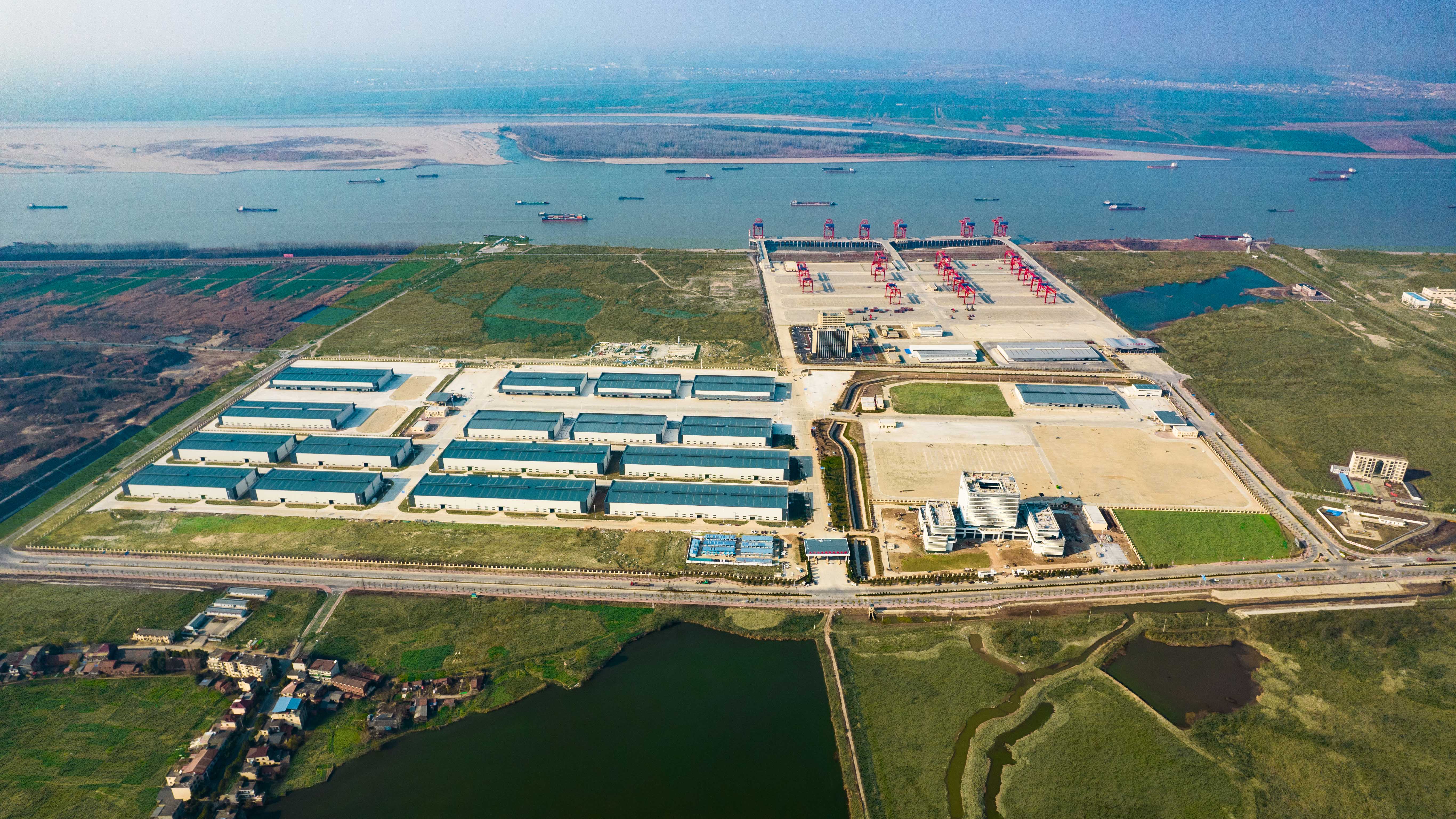 公司勘察设计的九江港彭泽港区红光作业区综合枢纽物流园一期工程通过竣工验收