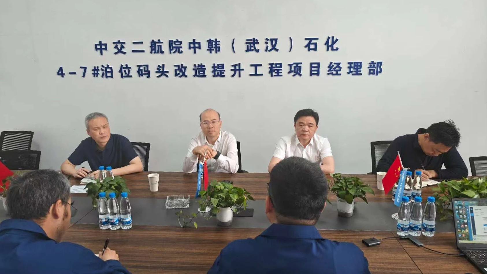 公司党委副书记、总经理王炜正到中韩石化项目开展“四不两直”及“五一”节前安全检查