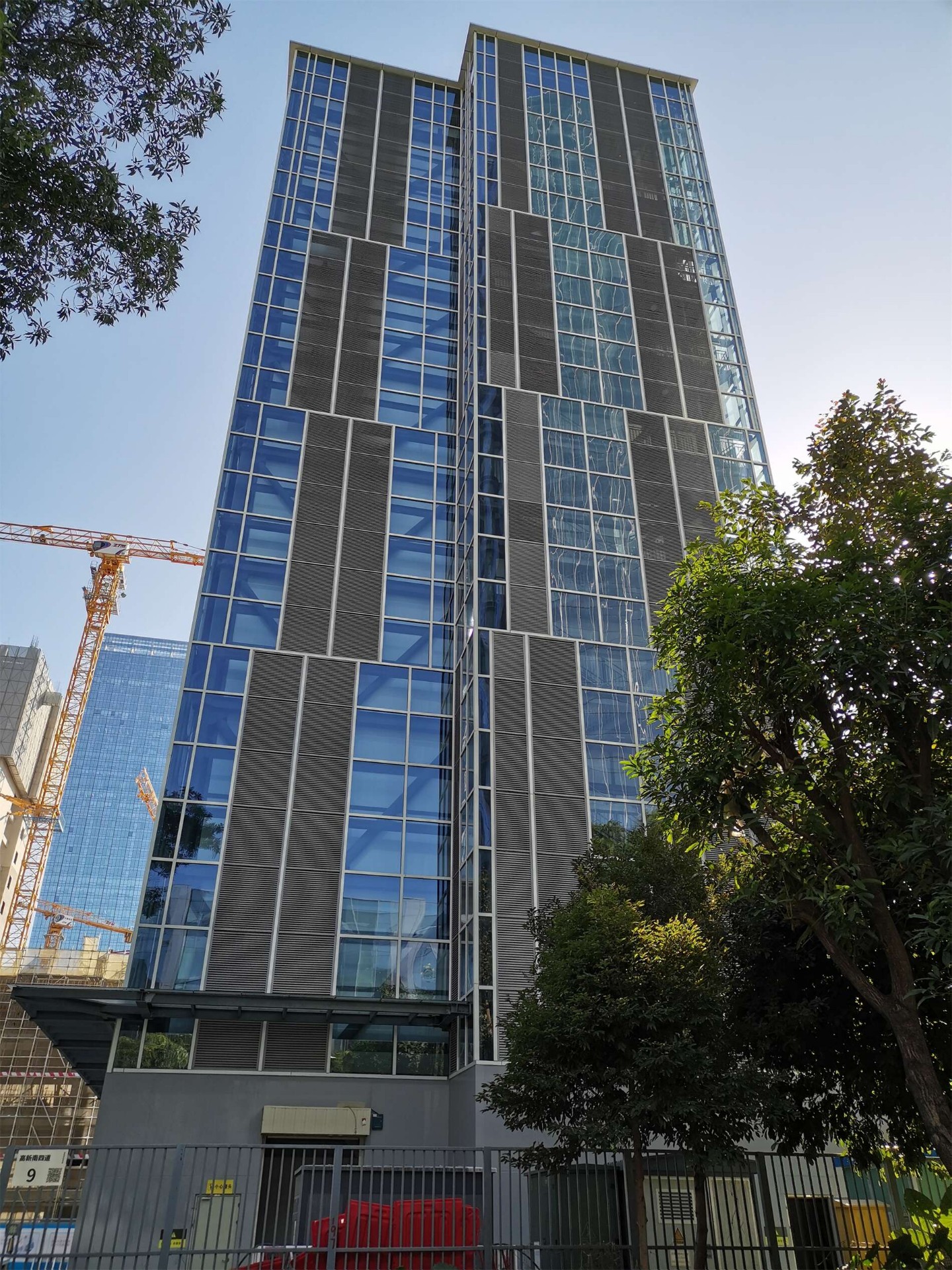 深圳市机械式公交立体停车库建设项目—南山科技园公交总站机械式公交立体停车库