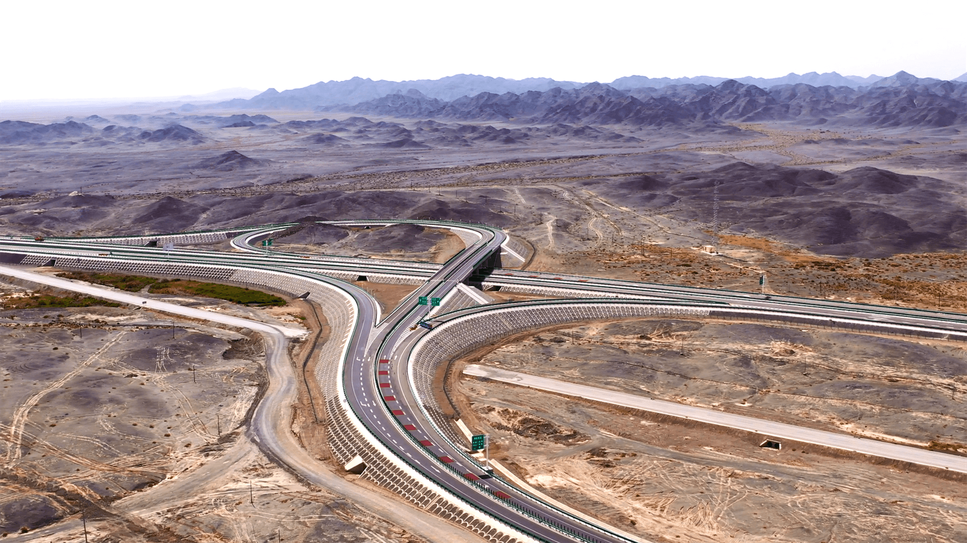 G215线柳园至敦煌公路工程