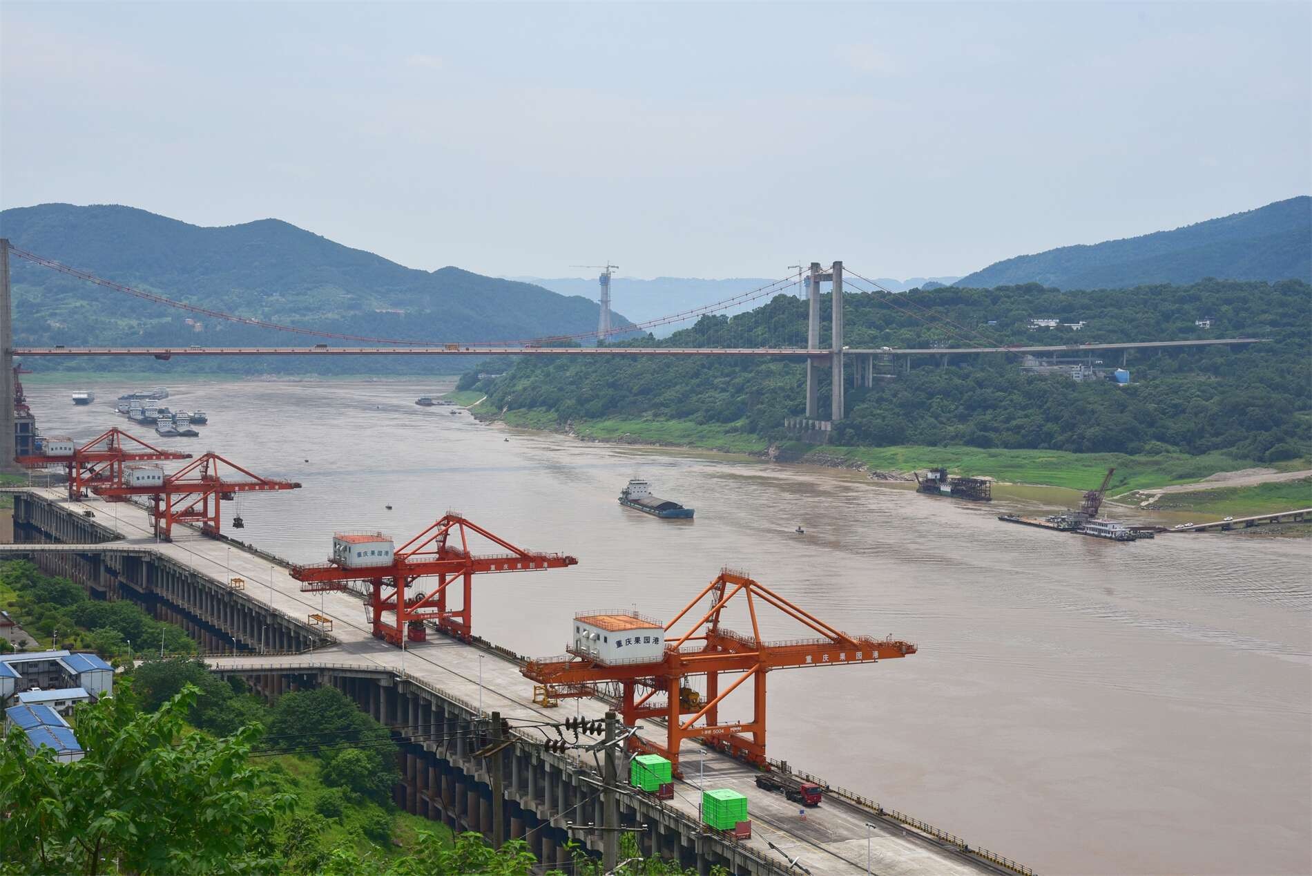 重庆港主城港区果园作业区工程