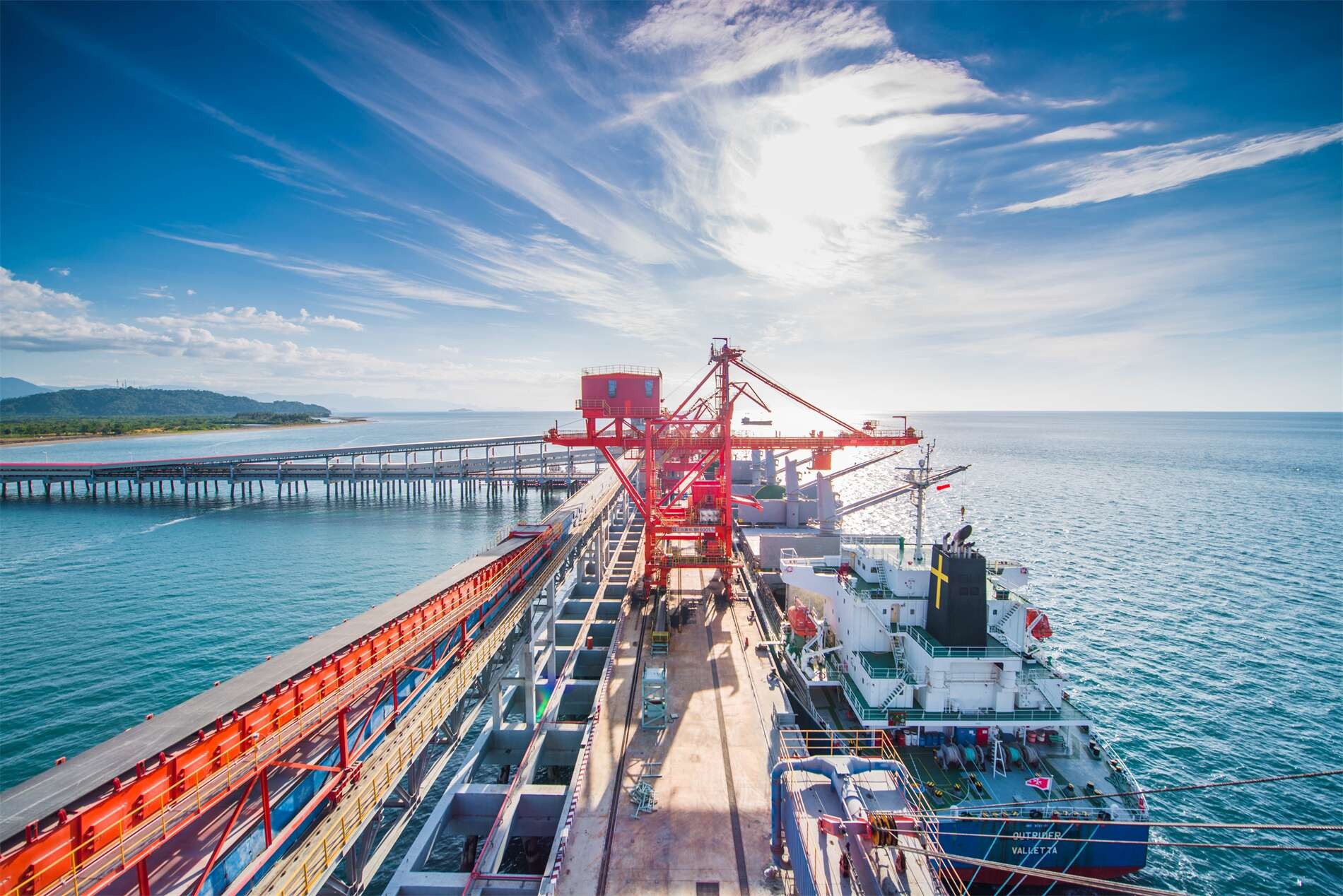 印尼北苏海螺水泥有限公司2×5000t新型干法熟料水泥生产线工程配套专用码头工程