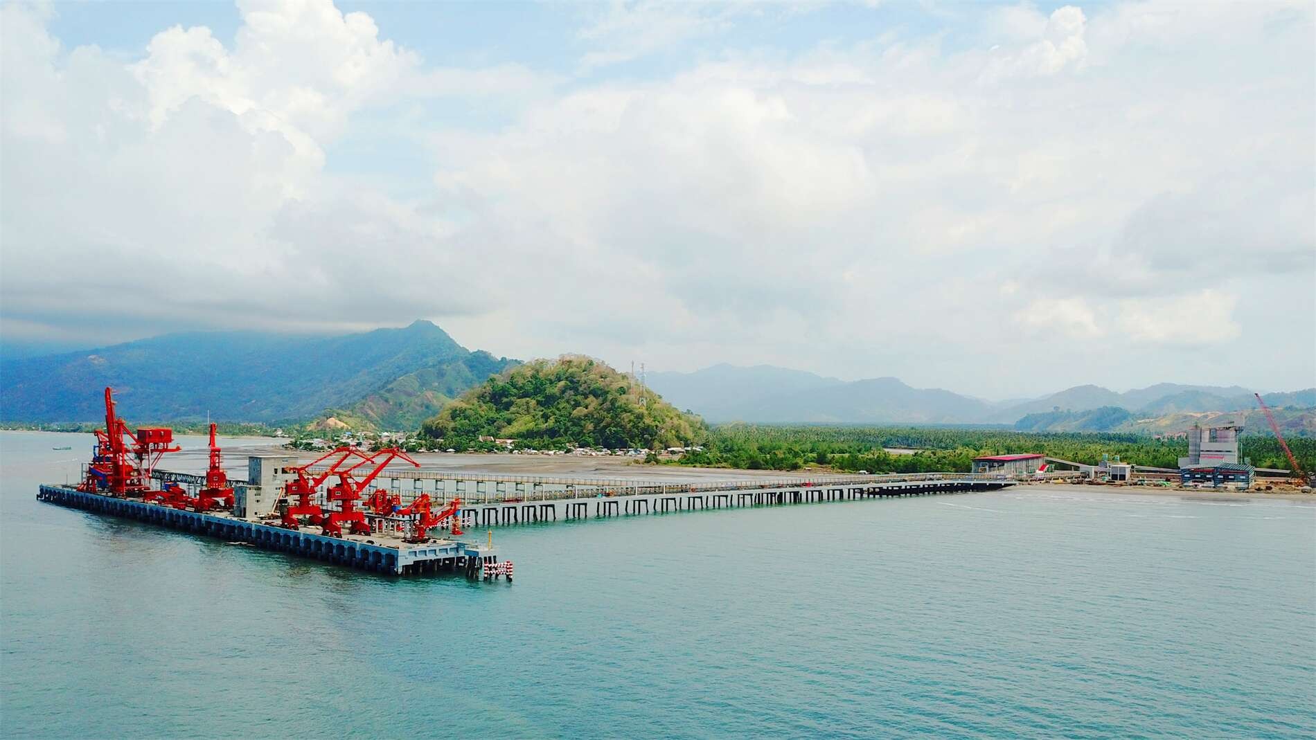 印尼北苏海螺水泥有限公司2×5000t新型干法熟料水泥生产线工程配套专用码头工程