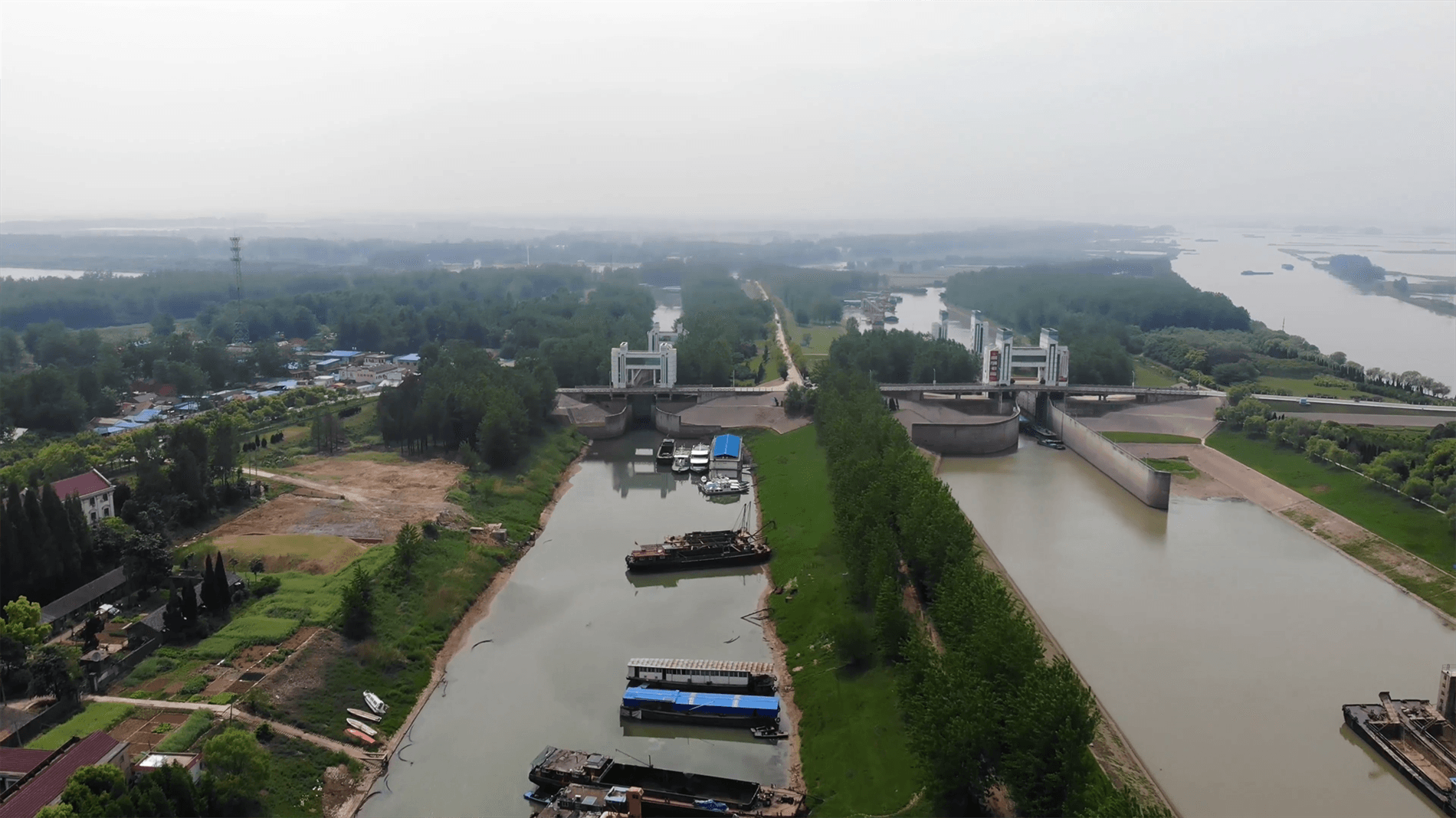 淮河航道临淮岗复线船闸工程
