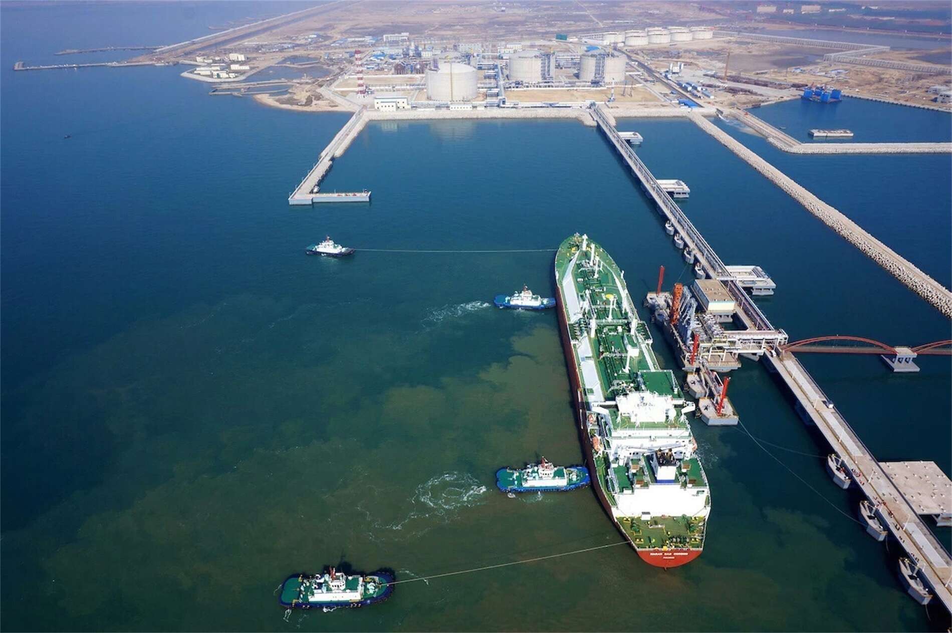 山东液化天然气（LNG）项目码头及陆域形成工程