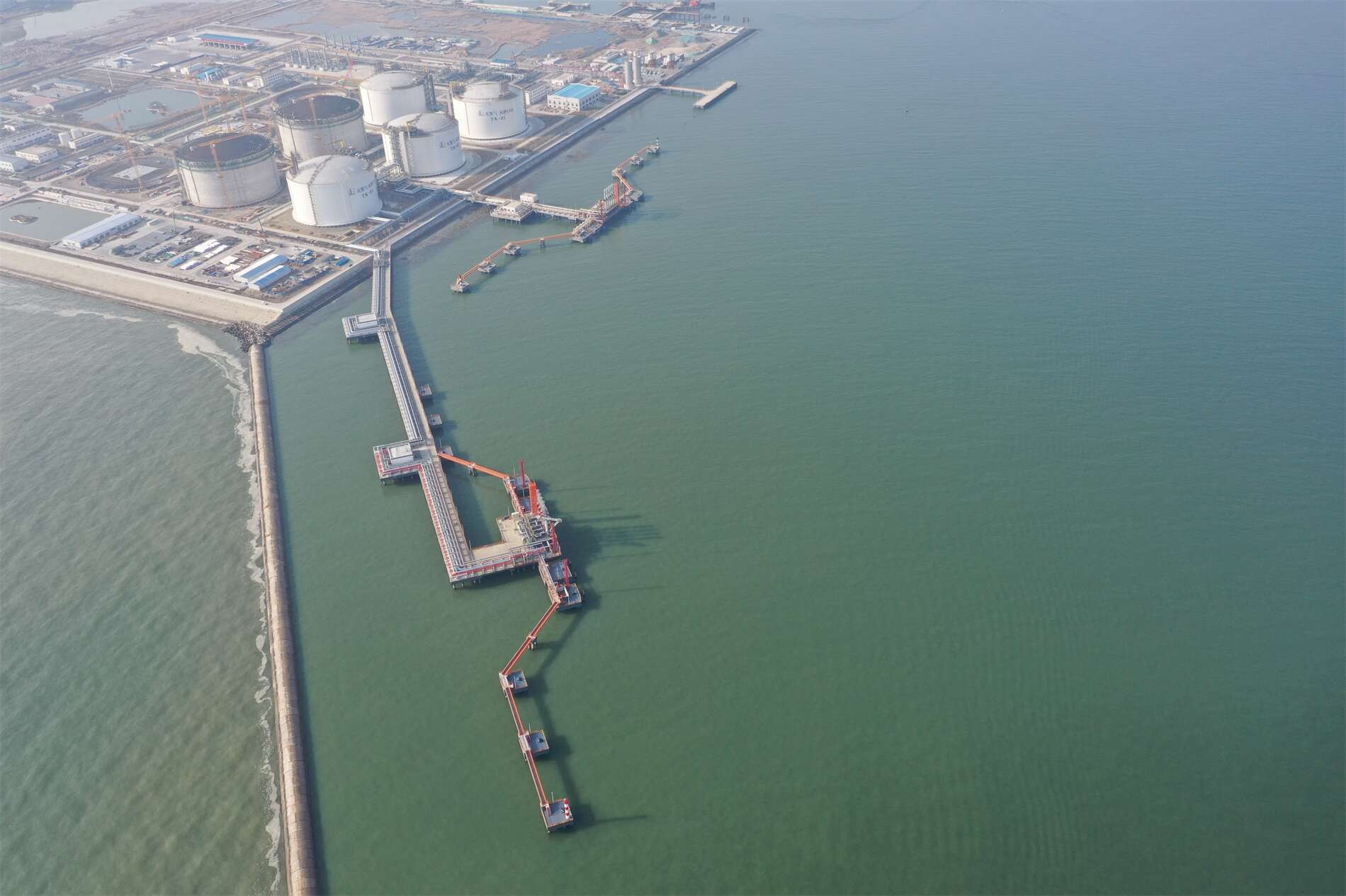 天津液化天然气（LNG）项目码头及陆域形成工程