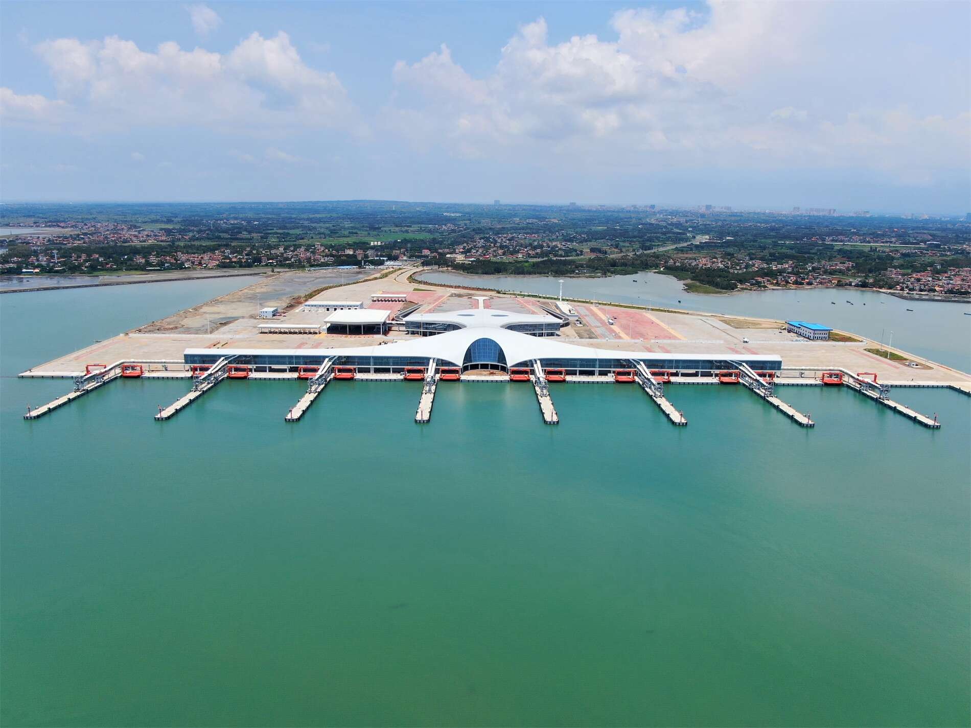 湛江港徐闻港区南山作业区客货滚装码头工程