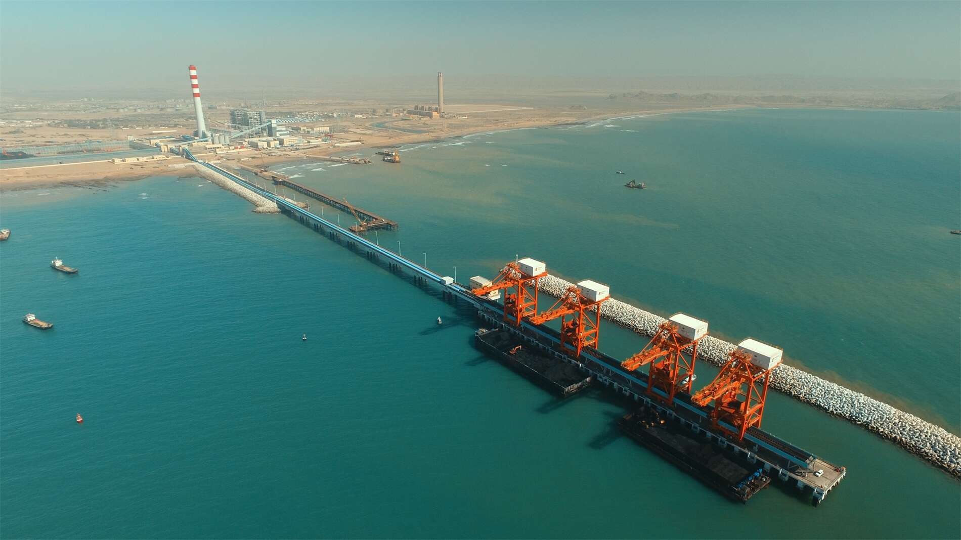 巴基斯坦中电胡布2×660MW燃煤发电项目码头工程