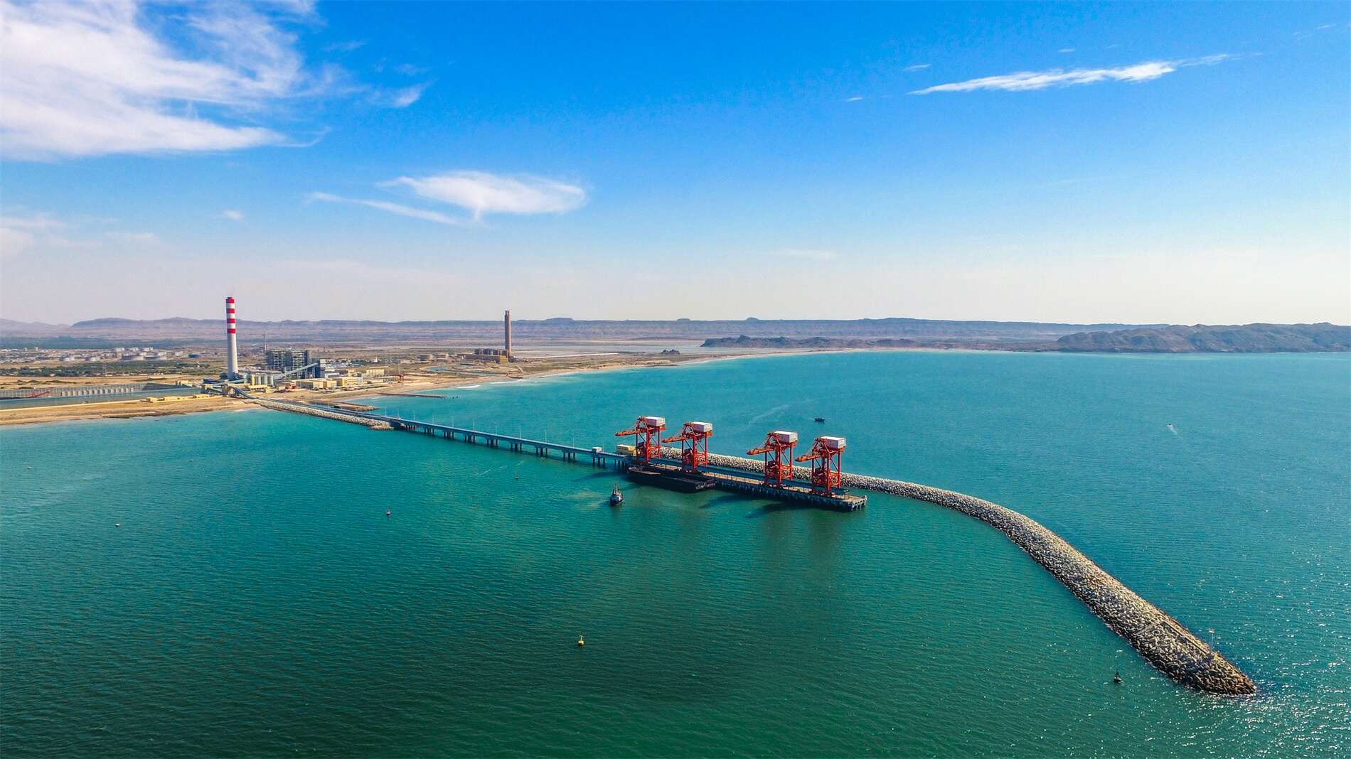 巴基斯坦中电胡布2×660MW燃煤发电项目码头工程