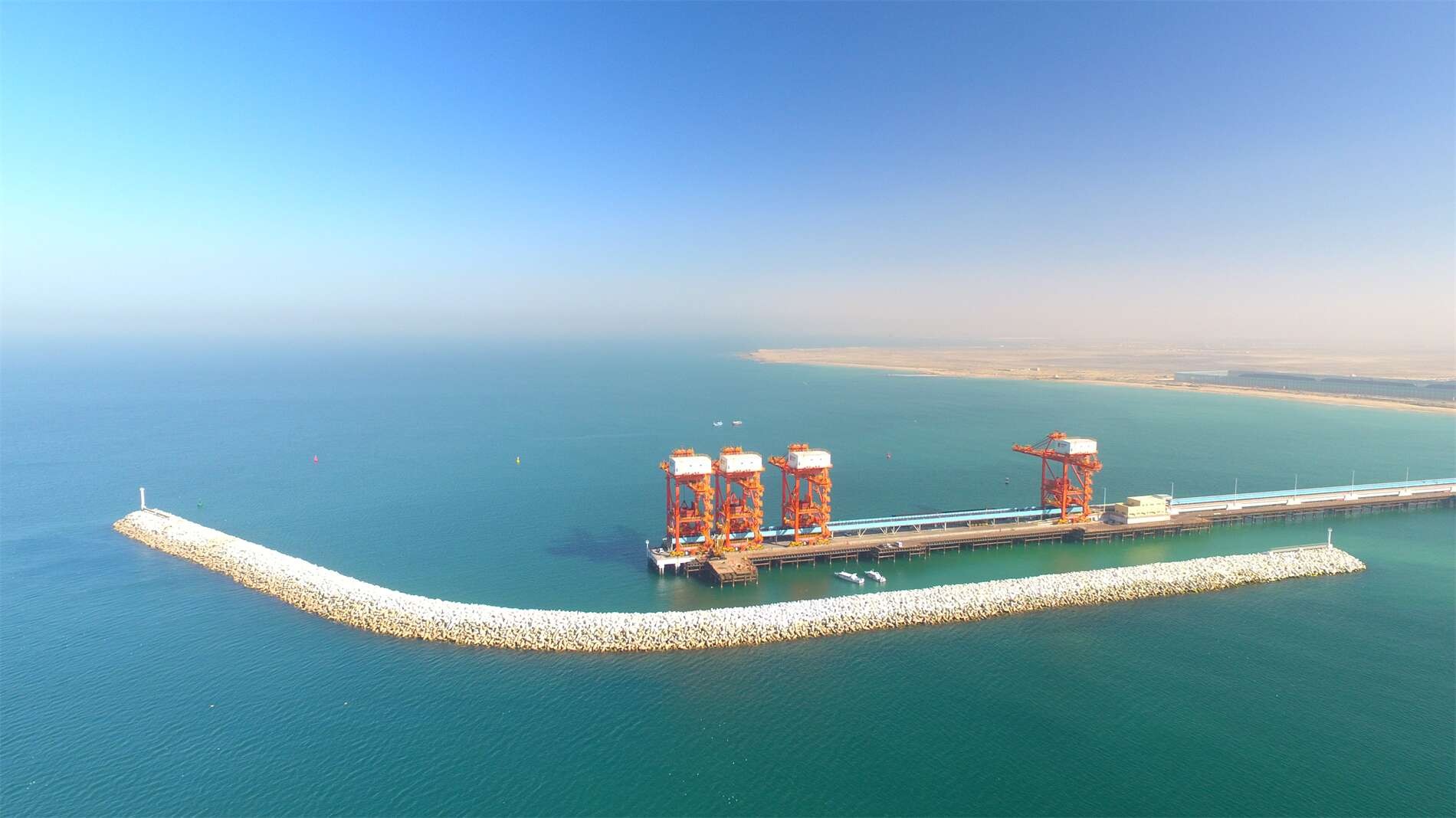 巴基斯坦中电胡布2×660MW燃煤发电项目码头工程