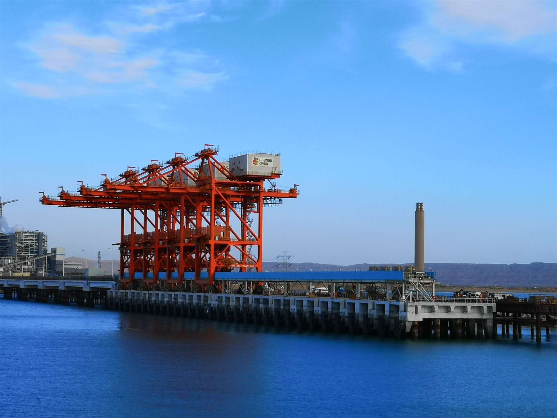 巴基斯坦中电胡布2×660MW燃煤发电项目码头工程