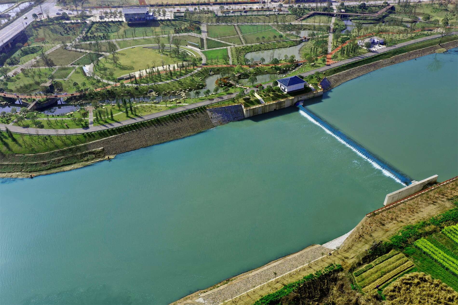 通城县城区铁柱港湿地公园、隽水湖湿地公园项目