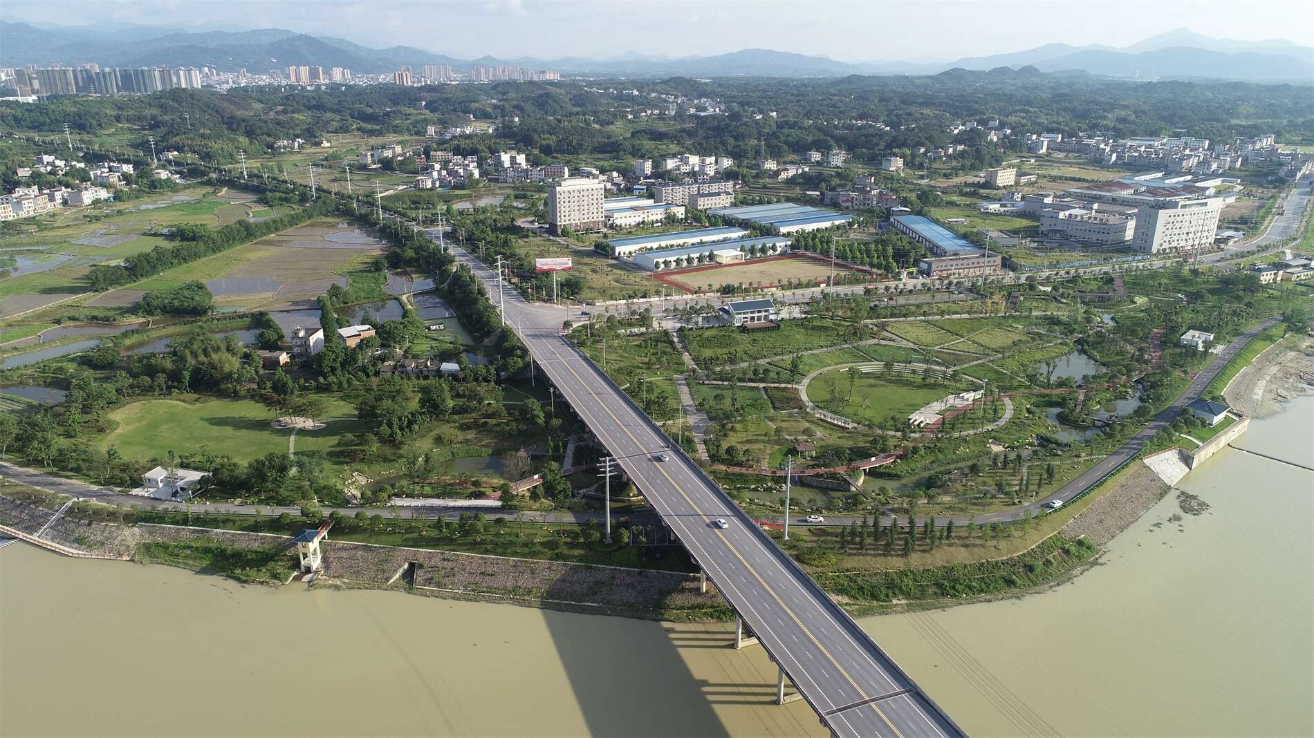 通城县城区河道生态治理项目