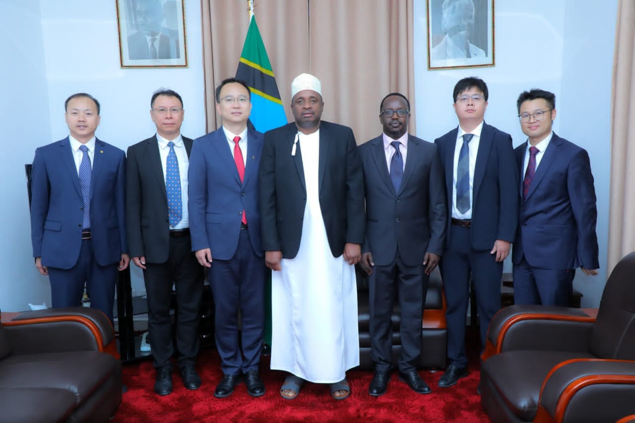 公司主要领导在坦桑尼亚拜会桑给巴尔副总统